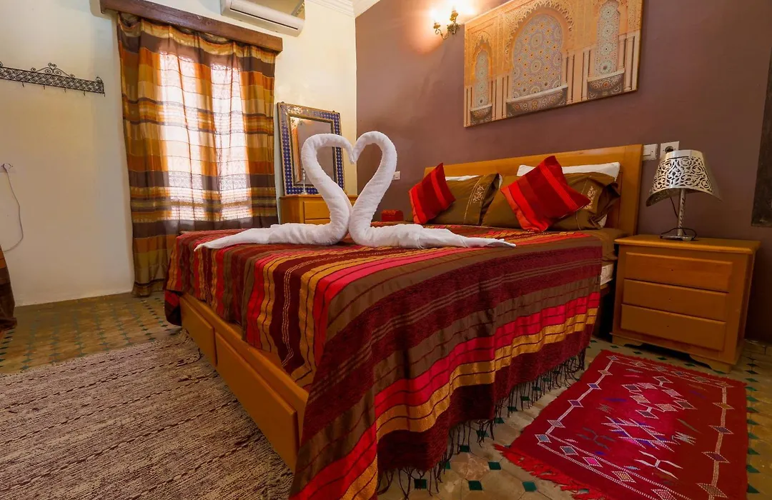 Riad Salma Restaurant Spa-1